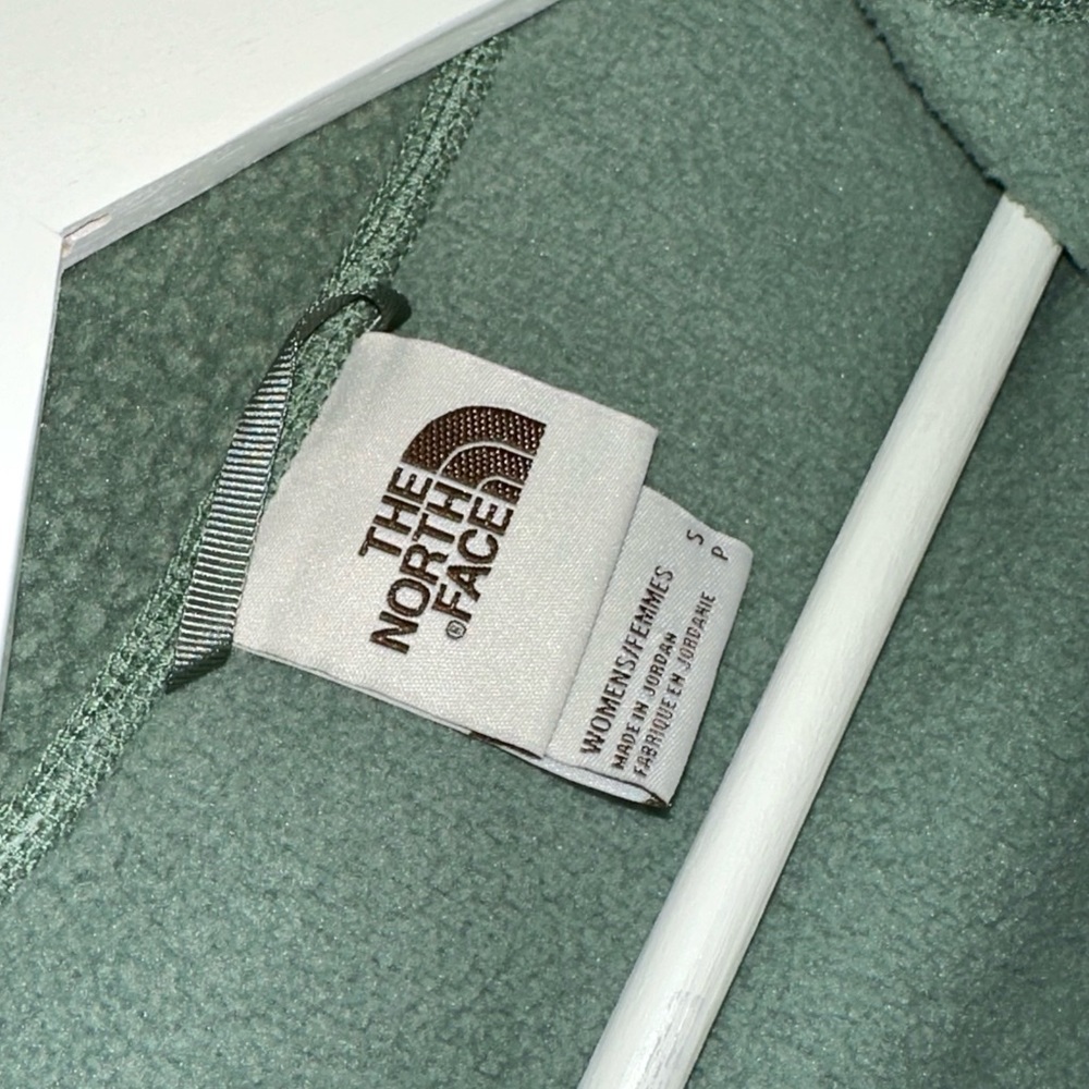 The North Face Women's Cragmont Fleece Vest - Picture 4 of 4
